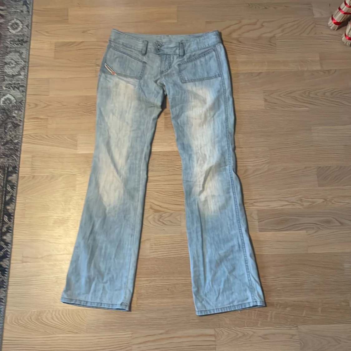 Lågmidjade bootcut jeans diesel 