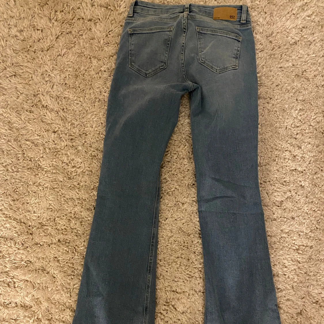 Blå bootcut jeans💗 - 92