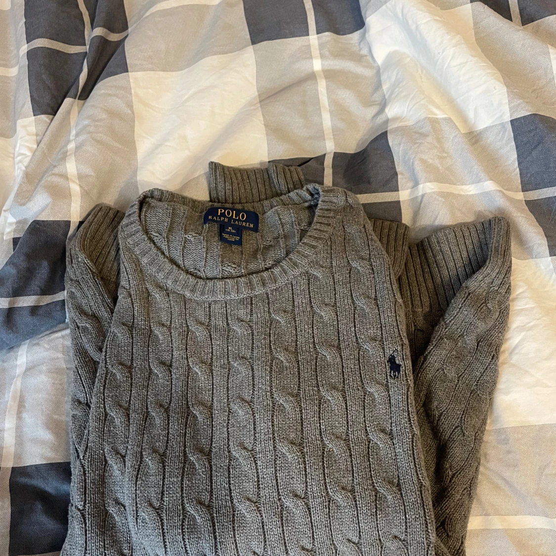 Grå stickad tröja från Polo Ralph Lauren