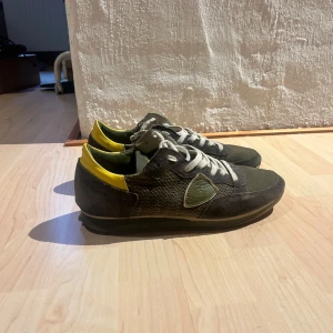 Philippe Model - 41 - Philippe Model skor. Storlek: 41. Skick: 5,5/10, därav priset.