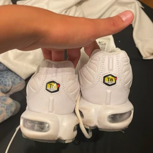 Nike TN  - (Ej äkta) nike tn vit pris kan diskuteras 