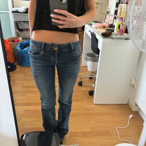 Låga jeans - Älskar! I nyskick 