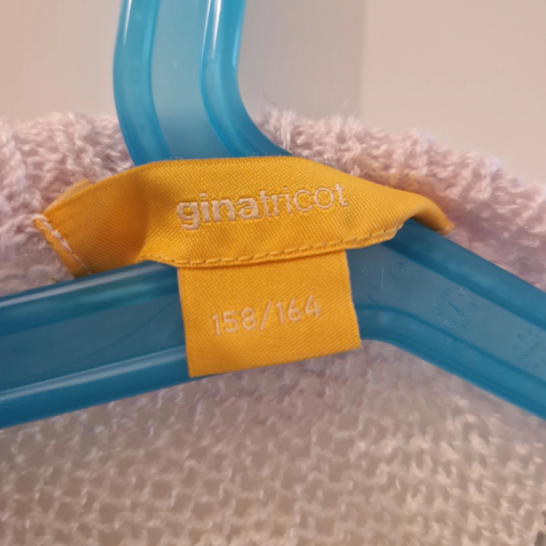 Stickad tröja  - 92