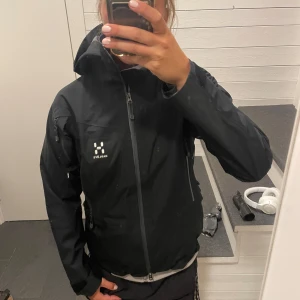 haglöfs jacka - jacka i fint skick 