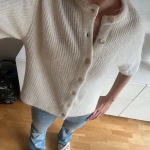 Stickad - Så fin ny stickad tröja som är slutsåld på ginatricot som aldrig är använd💕