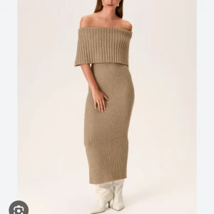 ivrea  - Någon fin själ som kan tänka sig sälja denna till mig. Jag är en xs/s💓💓💓