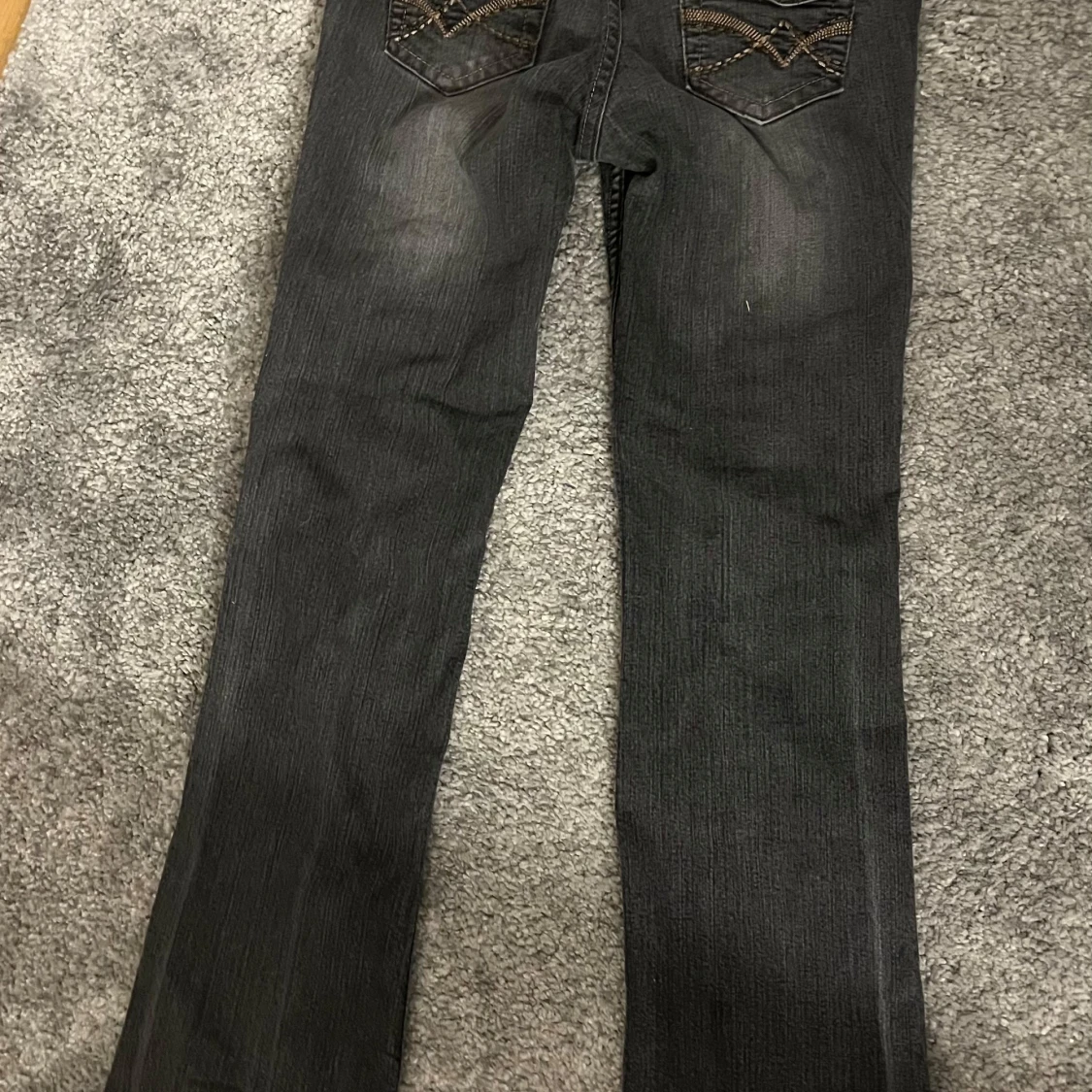 Lågmidjade bootcutjeans - 3