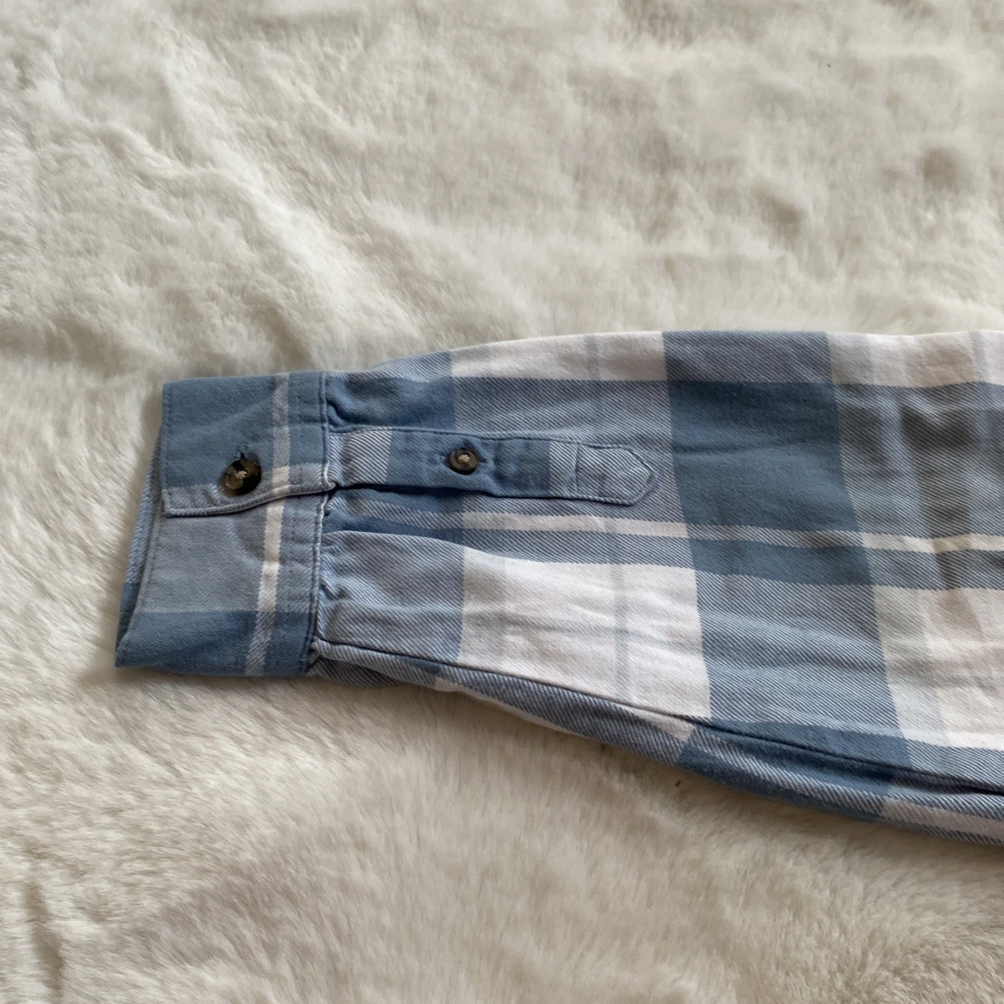 Blå och vit rutig skjorta - 2