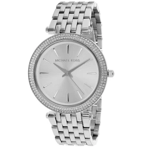 Michael kors klocka - Äkta Michael Kors klocka, aldrig använt eftersom inte silver passar mig (orginal pris ca 2.5) super bra skick 