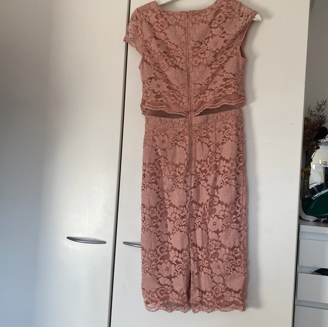 Rosa spetsklänning från NLY EVE - 2