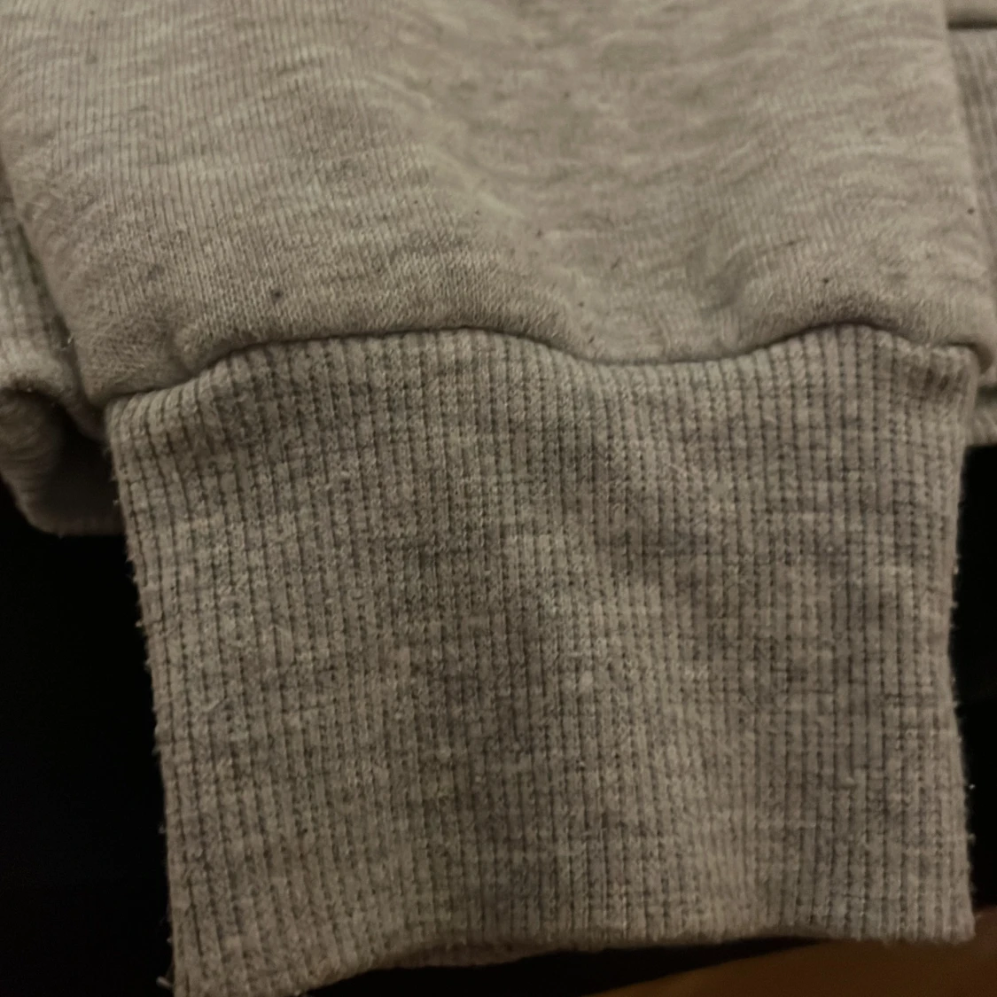 Grå sweatshirt från Primark - 4