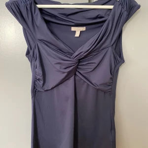 Omlott topp H&M - Superfin omlott topp, endast använd en gång eftersom den inte kommer till användning!💕 pris går att diskutera🫶