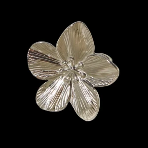 Blom Ring - Fin Blom ring Finns i Guld/Silver Justerbar  89kr/st eller 169kr för två! Modell 160