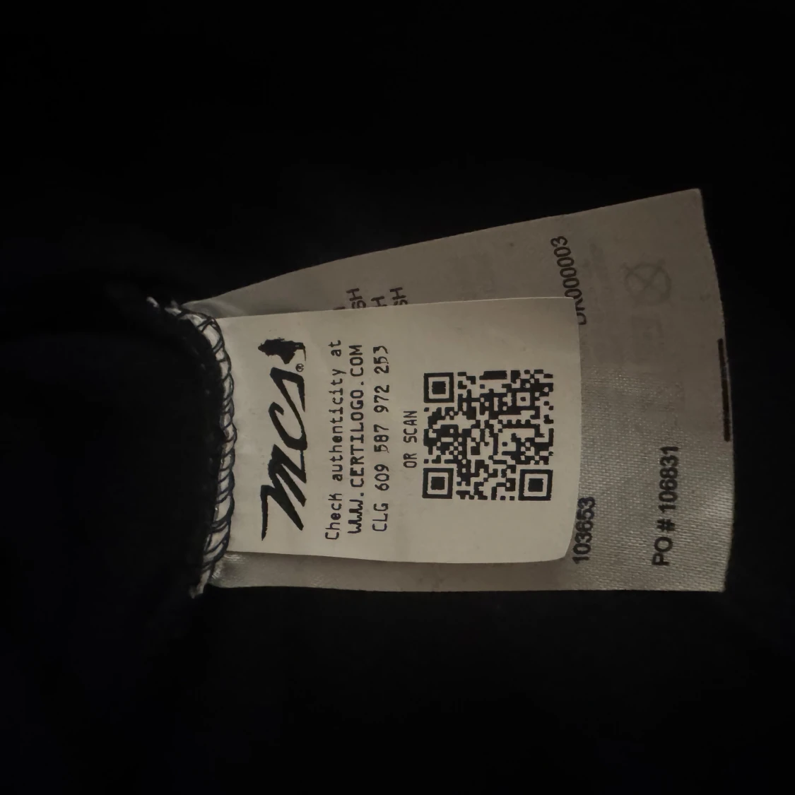 Svart hoodie från MCS - 91