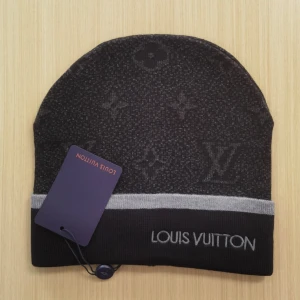 Lve mössa  - Mössa helt ny oanvänd 500kr