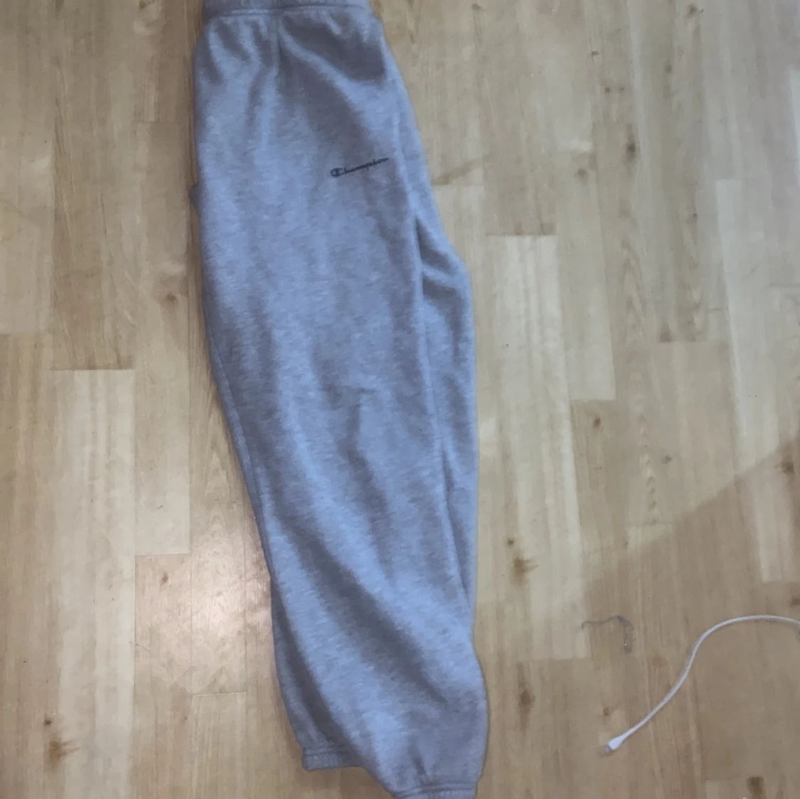 Grå mjukisbyxor från Champion - 92