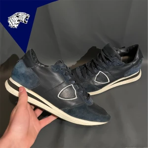 PHILIPPE MODEL TRAINERS - Philippe model trainers | Skick: 8/10 | Passar 42 | Hör av dig om du undrar någonting!