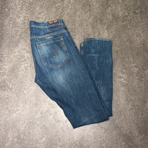 DonDup George - DonDup George | Storlek 33 | Bra skick, finns tecken på användning | Fast pris