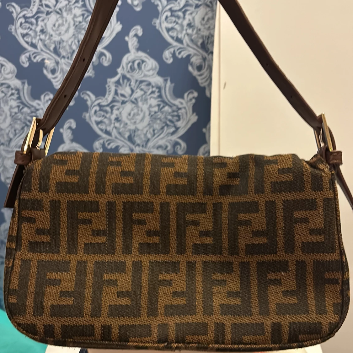 Mönstrad axelväska från Fendi - 90