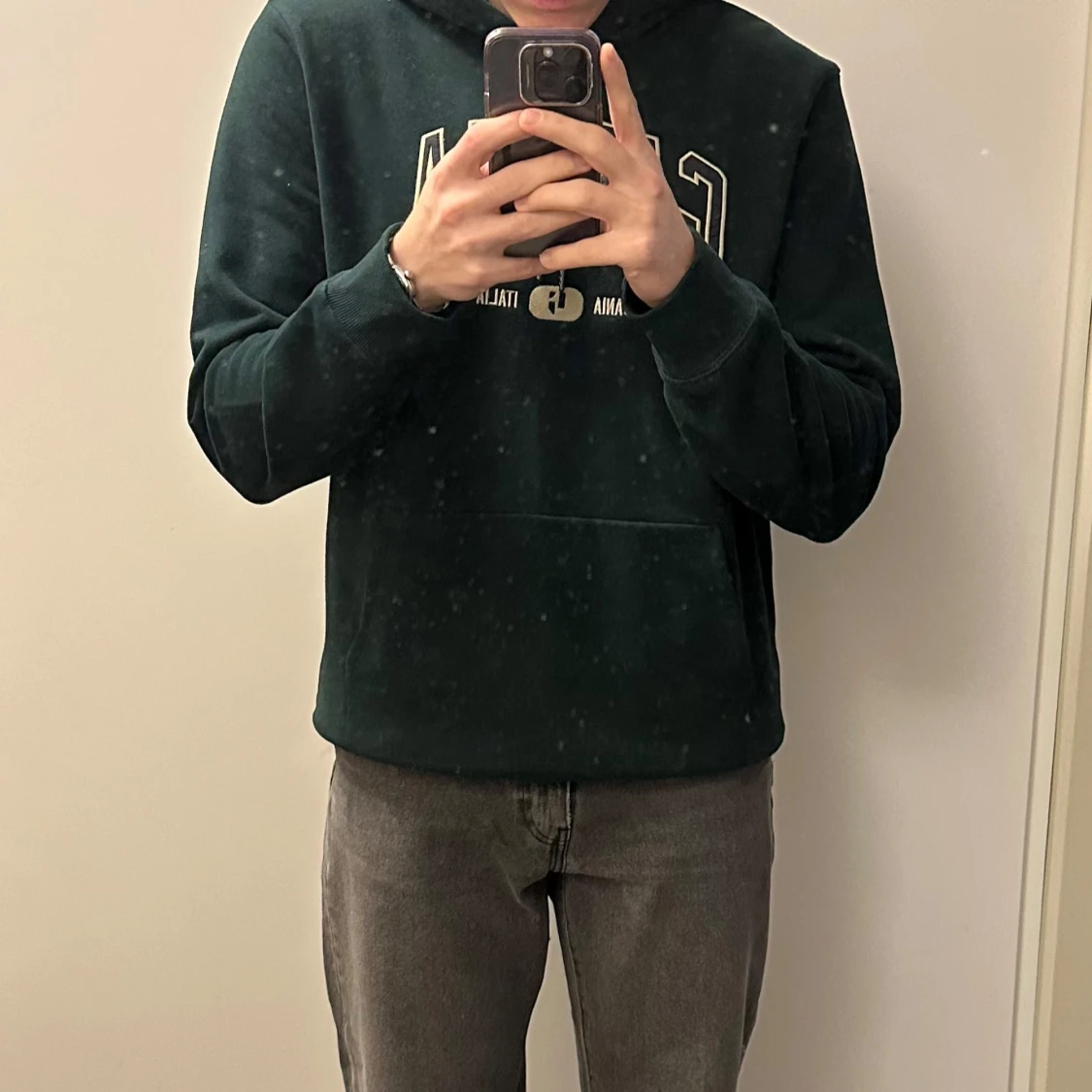 Mörkgrön hoodie från Garcia - 90