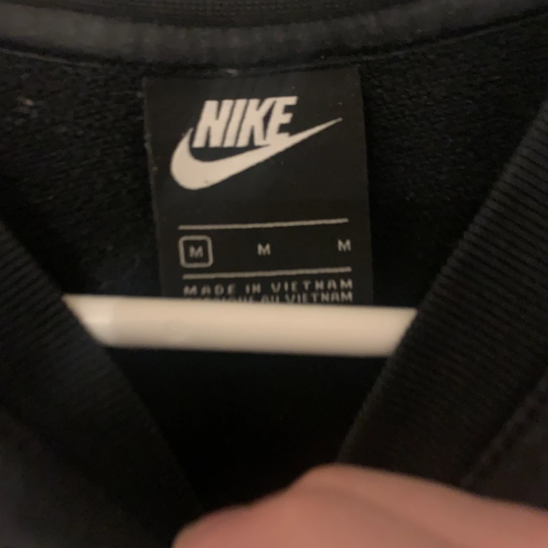 Svart tröja från Nike med tryck - 90