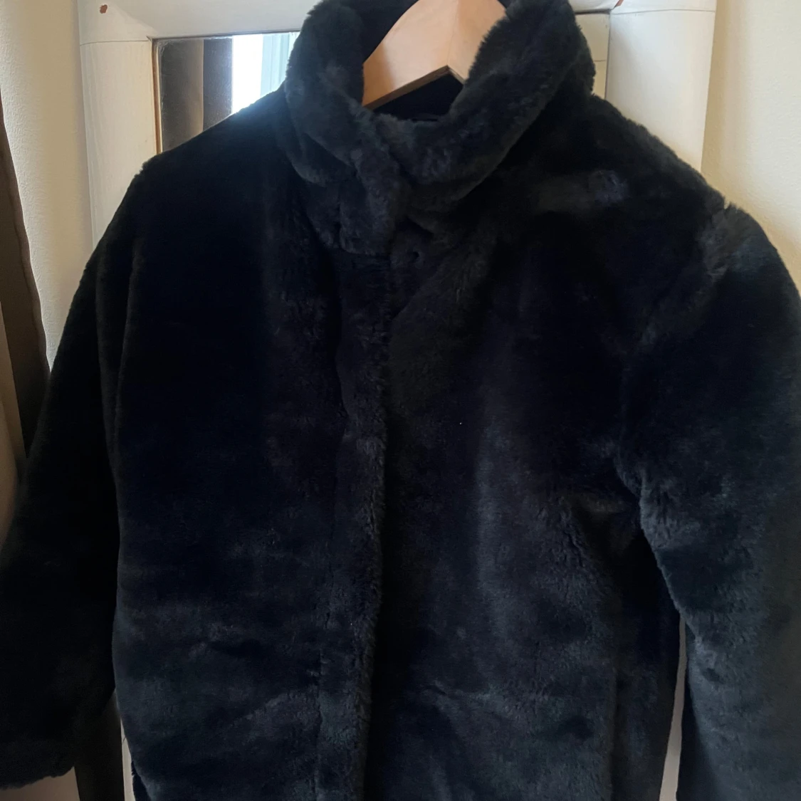 Svart pälsjacka/ junior