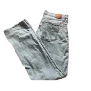 Levis Jeans - Skriv till mig för mer info!😁 W33 L34