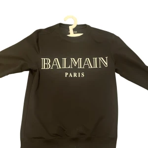 snygg Balmain Paris sweatshirt  - Skick 9/10  Storlek S
