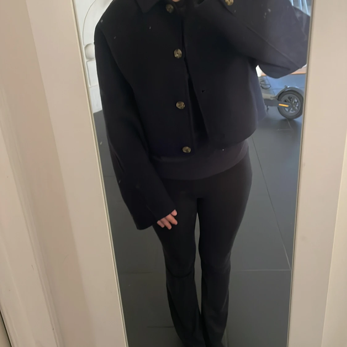 Svart jacka från Zara - 90