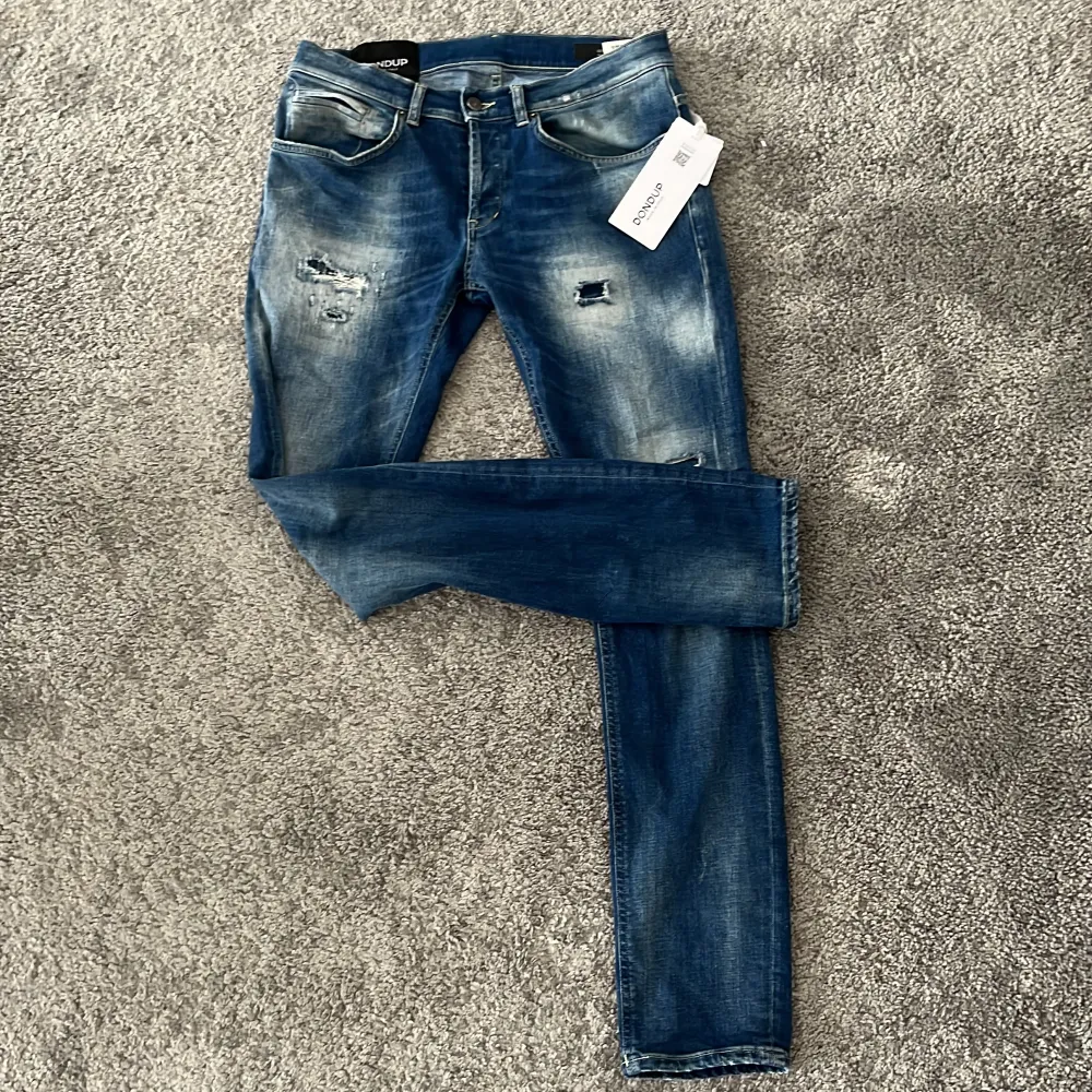 Köpta på miinto för 3800 Skick 10/10. Jeans & Byxor.