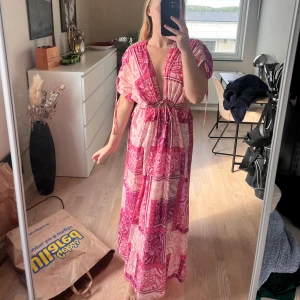 Rosa klänning  - Rosa fina klänning, till stranden eller vardags 