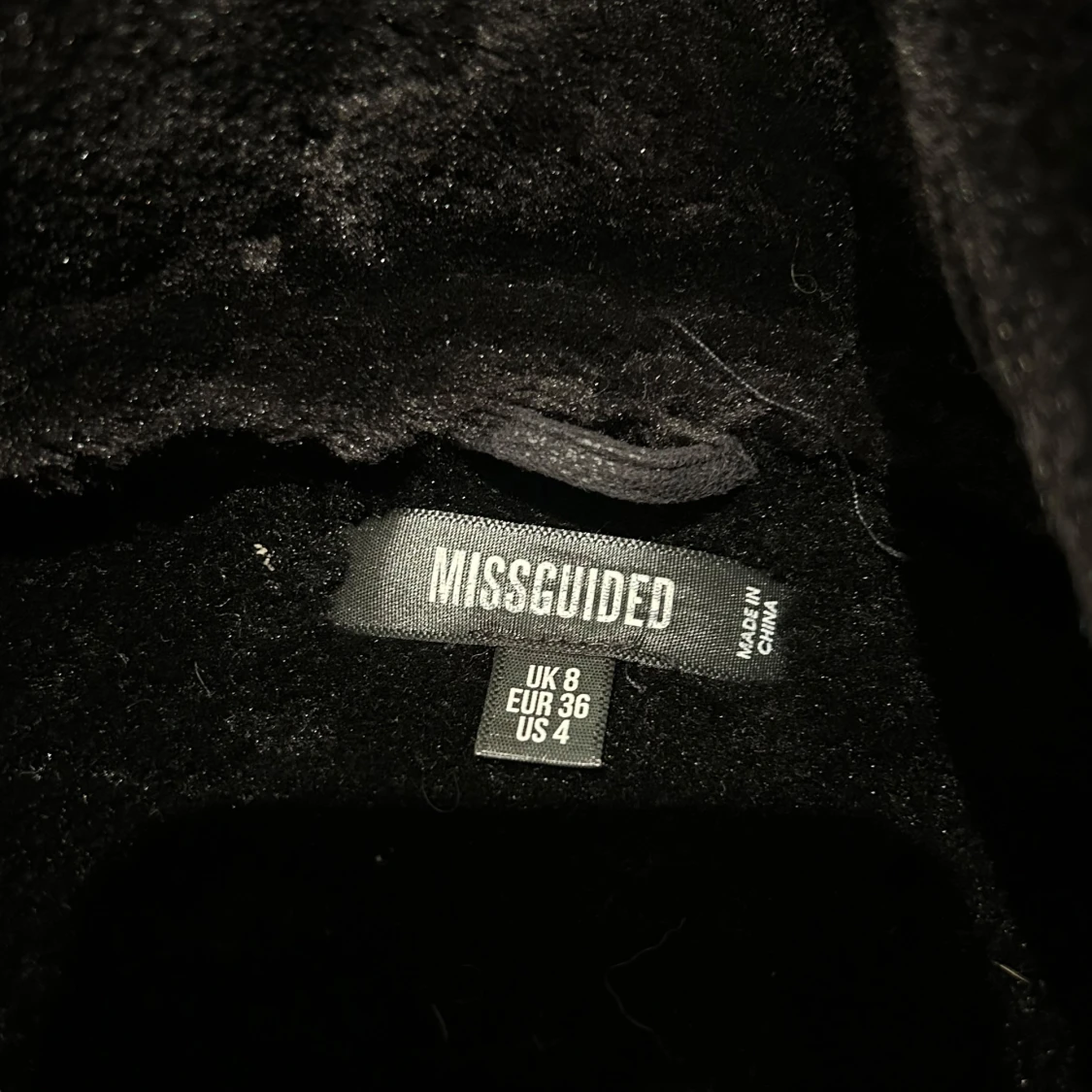 Skinnjacka med päls - 92