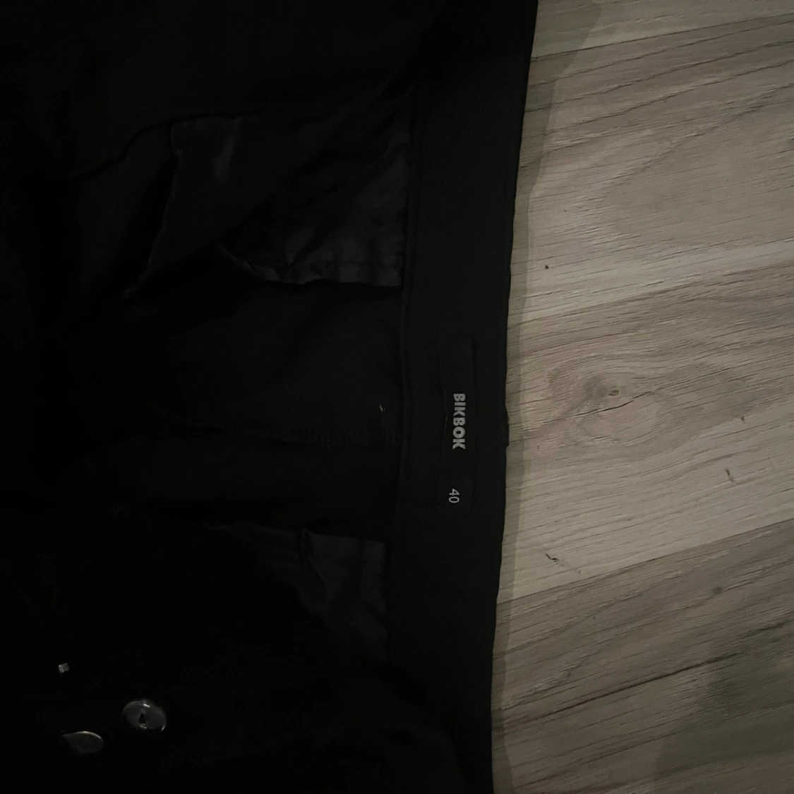 Svarta kostymbyxor från Bik Bok - 91