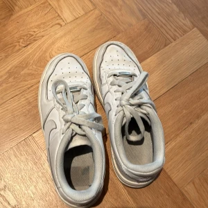 nike air force - använda. i god skick. 