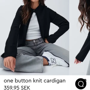 Stickad kofta  - Säljer denna populära stickade kofta från Gina Tricot i strl Xs, använd några enstaka gånger så bra skick! Nypris 360kr🩷