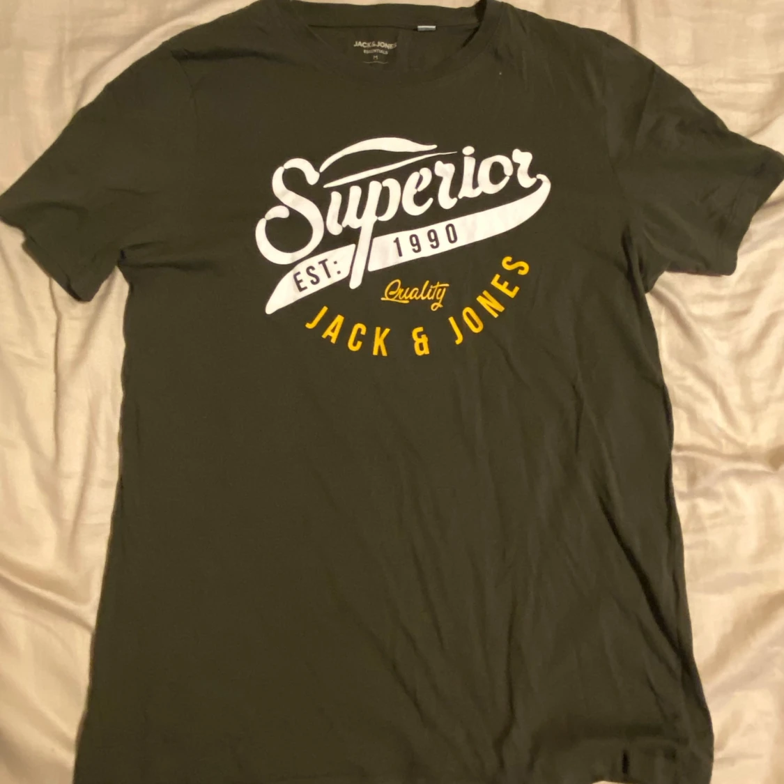 Grön t-shirt från Jack & Jones