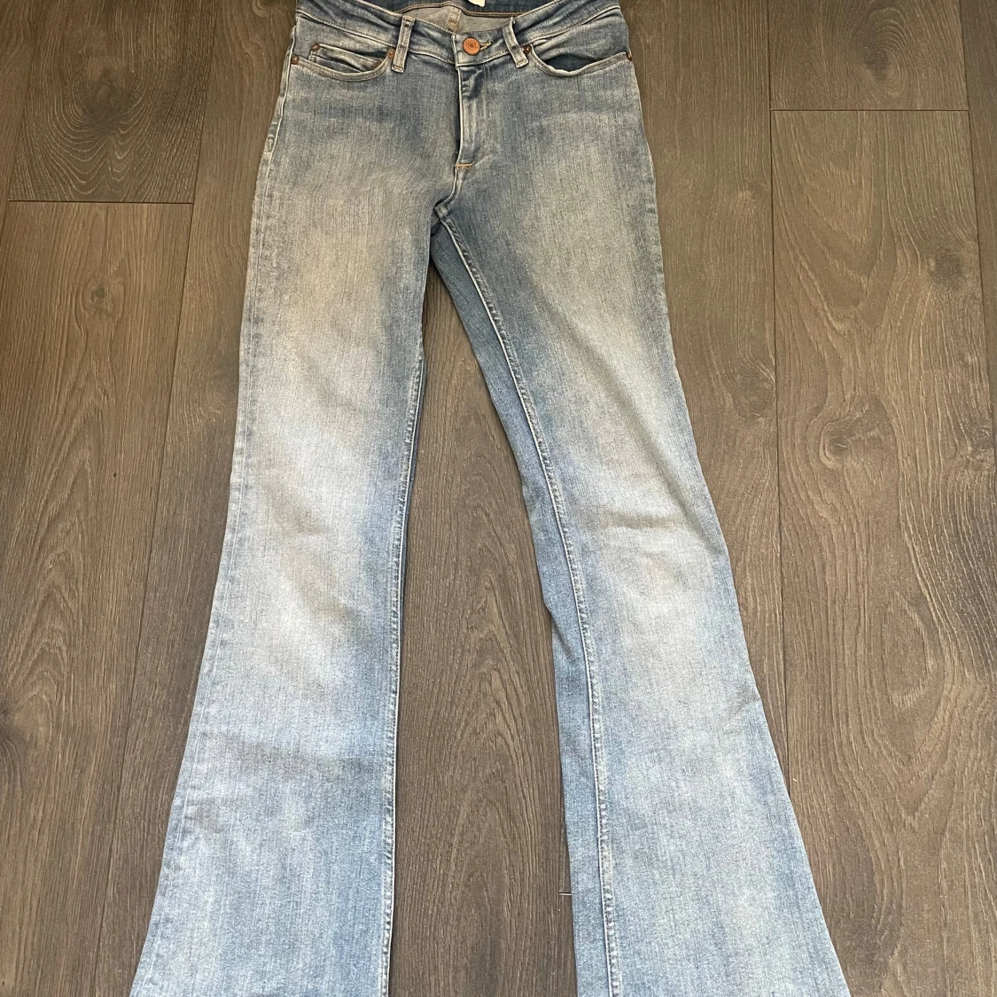 låga jeans