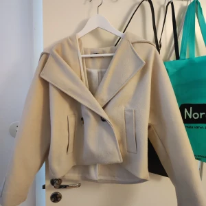 Missay kappa - Bra skick kappa från missay  Ny pris 500 Finns ingen storlek men passar XS och S