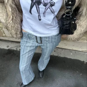 Inprintwetrust t-shirt💗💗 - T shirt i storlek S ifrån inprintwetrust med kate Moss och naomi campbell på💗💗 ordinariepris 400kr