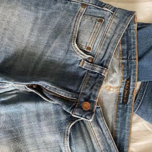 Nudie  - Hej säljer dessa snygga brallor för att dom inte passar pris kan diskuteras 