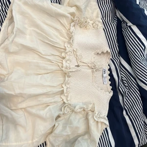Zara blus  - Söt zara blus som ny 