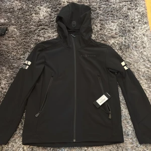 Sail racing kofta/jacka - Helt ny/oanvänd sailracing kofta/jacka 