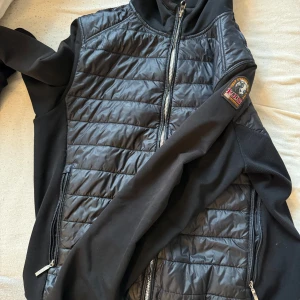 Parajumper cardigan - Parajumper cardigan i storlek S eller xs 