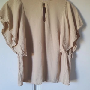Vera moda blus! - Superfin kortärmad blus. Bra skick