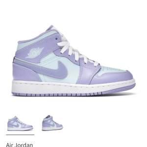 Hej, säljer dessa air jordan 1 mid, de är använda 1 gång. Skriv för fler bilder eller frågor💗