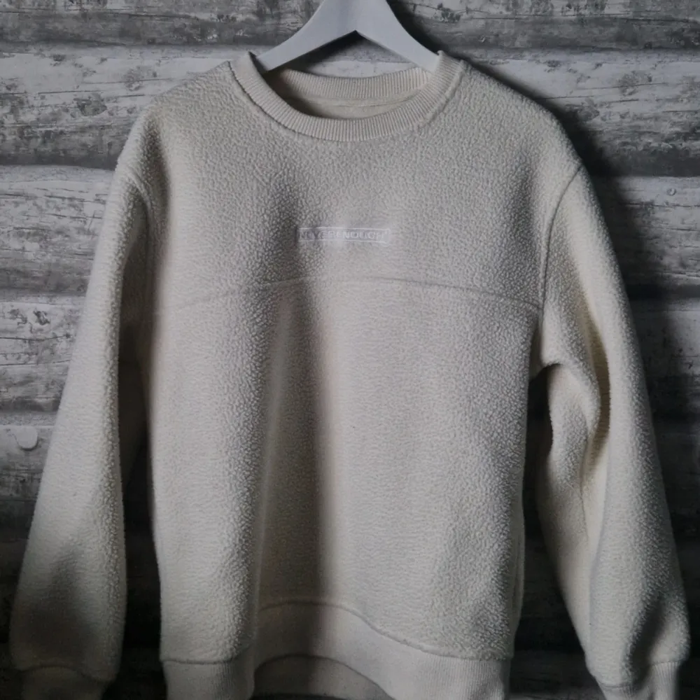 Sweatshirt från asos Aldrig använd Strl: M. Tröjor & Koftor.