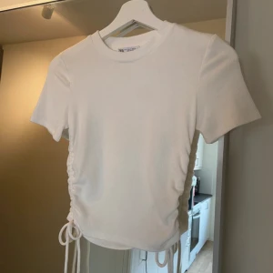 Top - Vit top från zara