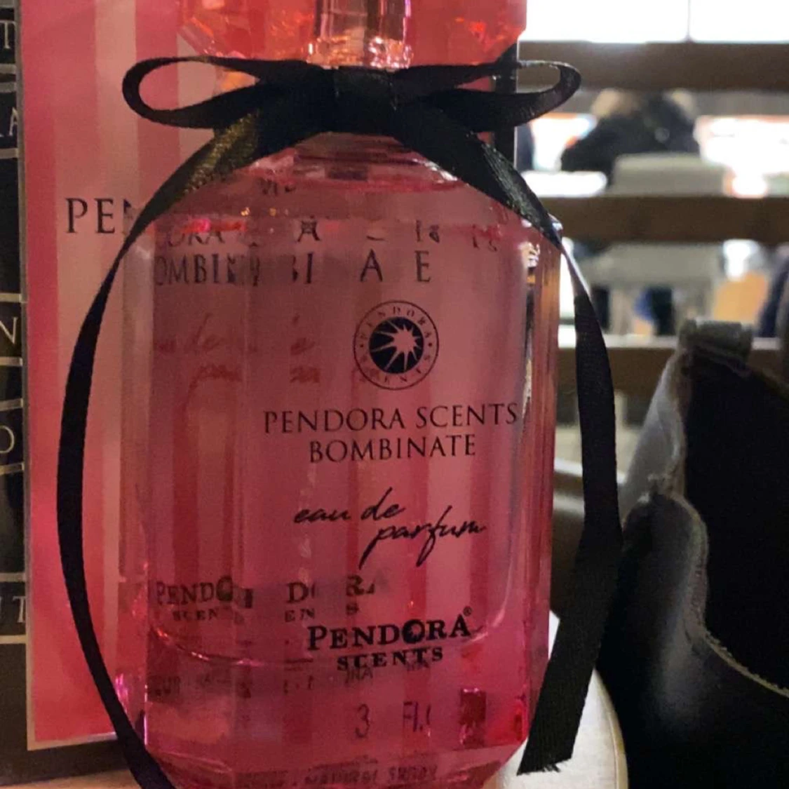 Rosa parfym från Pendora Scents