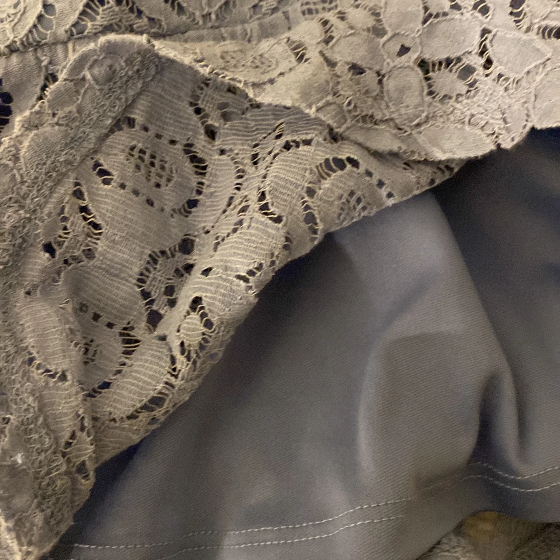 Ljusblå spetslinne från Forever 21 - 90