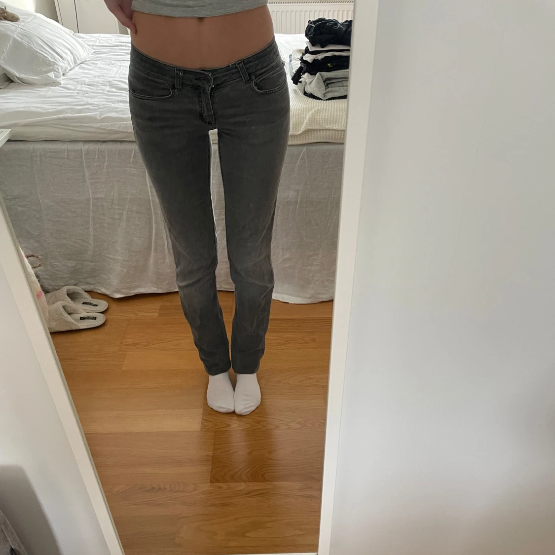 Grå jeans från Acne - 90